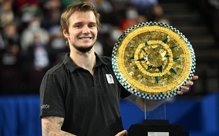 适应欧洲足 适应欧洲足